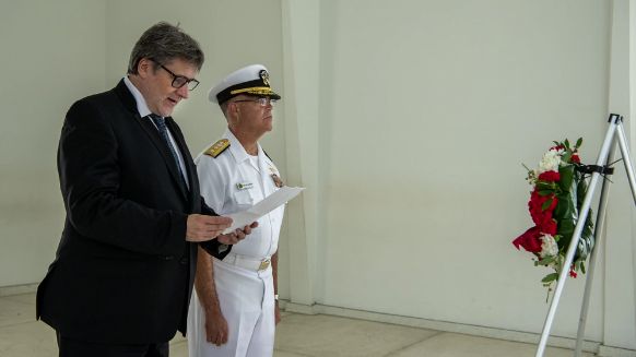 Při útoku na Pearl Harbor umírali i Čechoameričané, jejich památku uctil generální konzul